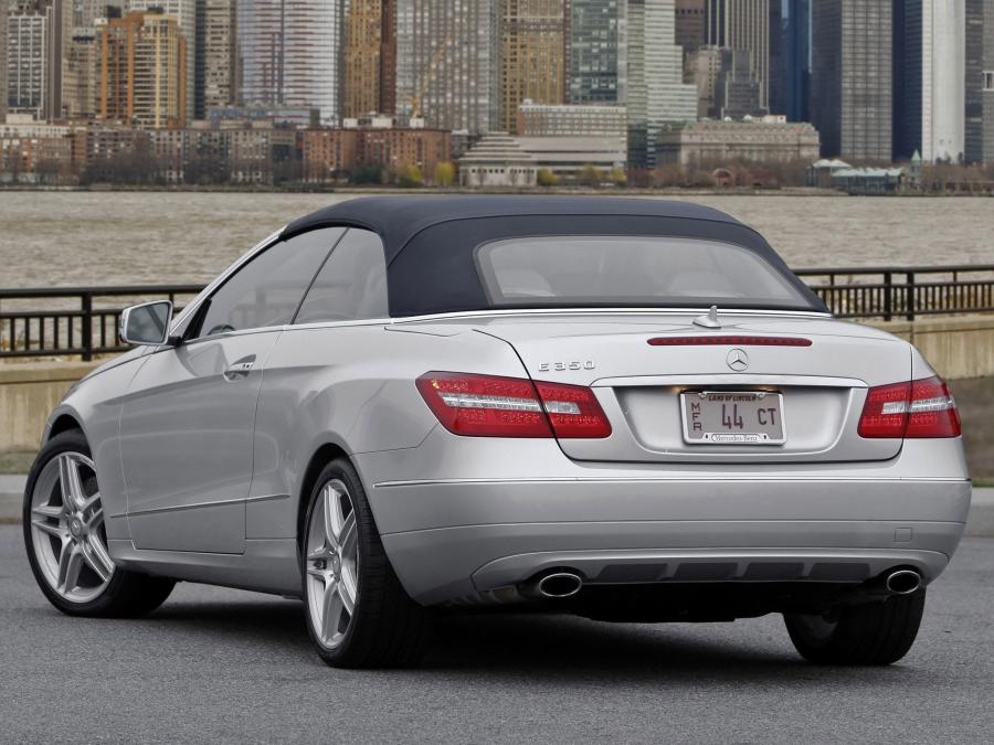  Mercedes-Benz E350 Cabriolet 2010 года  (US) (фото 16 из 21)